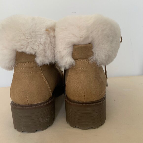 UNIONBAY TAN BOOTS WITH FAUX FUR SIZE 8M - Picture 3 of 8